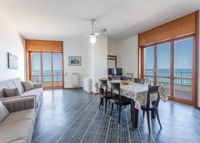 Blue Sunset Vista Mare Апартаменти *