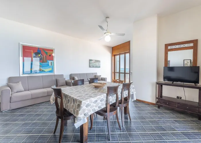 Апартаменти Blue Sunset Vista Mare *